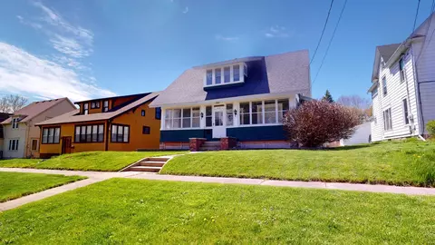 217 N 3rd Ave, Albert Lea, MN 56007