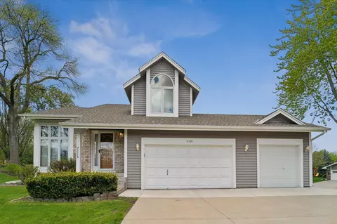 12220 48th Ave N, Plymouth, MN 55442