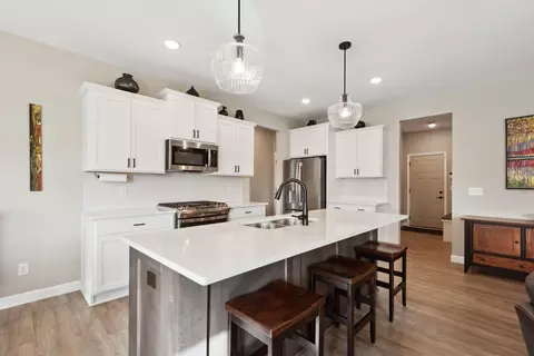 325 Riverview Cir, Hanover, MN 55341 photo 8