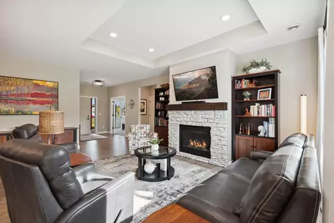 325 Riverview Cir, Hanover, MN 55341 photo 11