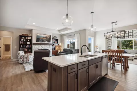 325 Riverview Cir, Hanover, MN 55341 photo 10