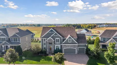 4460 Bluebell Trl S, Medina, MN 55340