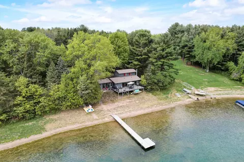 1329 Bass Lake Trl, Hudson, WI 54016