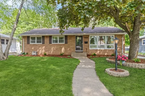 1334 Seminole Ave, West Saint Paul, MN 55118