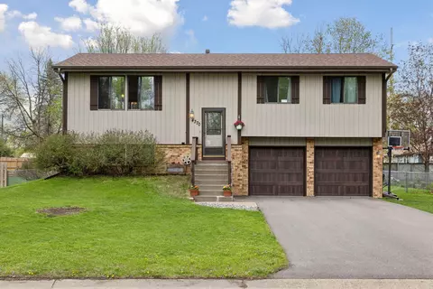 4370 101st Ln NE, Circle Pines, MN 55014