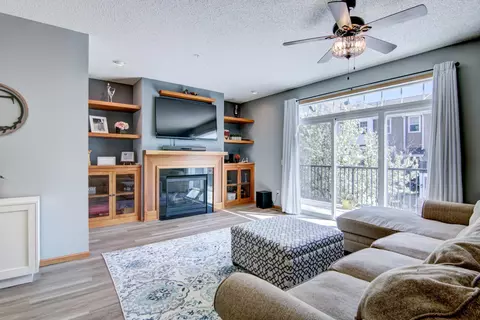 3461 Hazel Trl #C, Woodbury, MN 55129