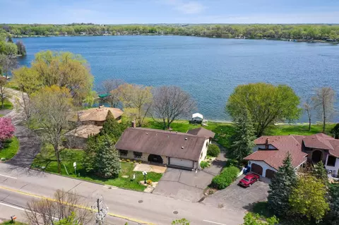 2622 Edgerton St, Little Canada, MN 55117
