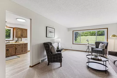 6505 Rolling Hills Rd, Corcoran, MN 55340 photo 4