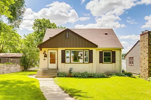 652 36 12 Ave NE, Minneapolis, MN 55418