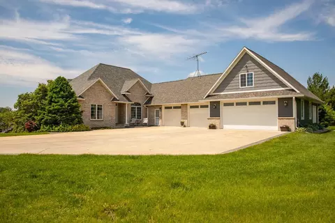 2519 Lake Shady Ave S, Oronoco, MN 55960