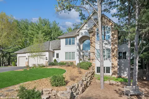 2070 Kimberly Ln N, Plymouth, MN 55447