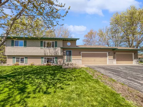5381 Mallard Ln, Monticello, MN 55362