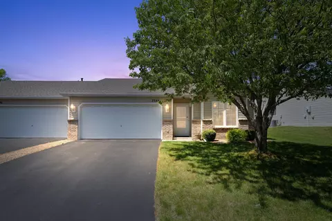 3735 Zinnia Ln N, Plymouth, MN 55441