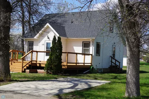119 1st Ave SE, Rothsay, MN 56579