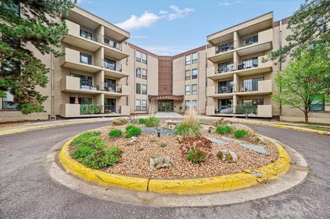 6650 Vernon Ave S #316, Edina, MN 55436