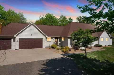 26054 Vassar St NE, Stacy, MN 55079