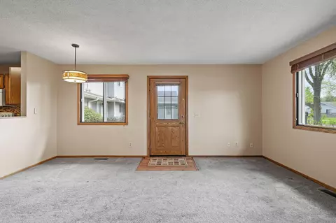 8560 S Pond Trl, Champlin, MN 55316 photo 9