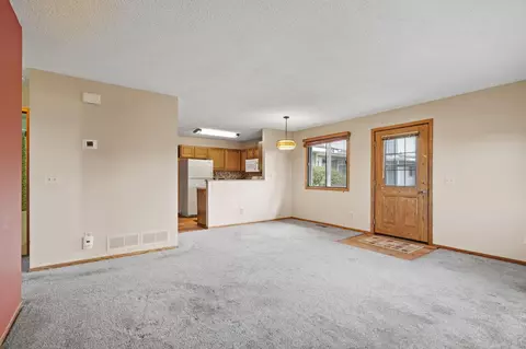 8560 S Pond Trl, Champlin, MN 55316 photo 10