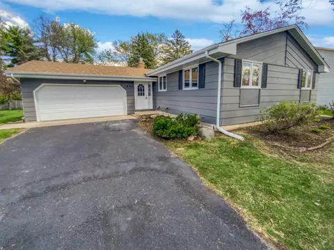 1445 17th Ave NW, New Brighton, MN 55112