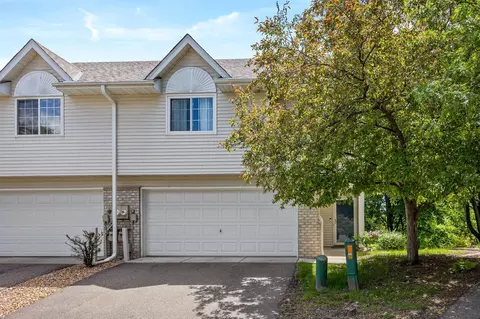 6179 Creek Line Dr, Minnetonka, MN 55345
