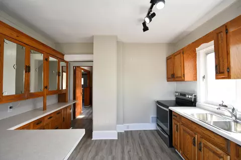 135 2nd St E, Wanamingo, MN 55983 photo 8