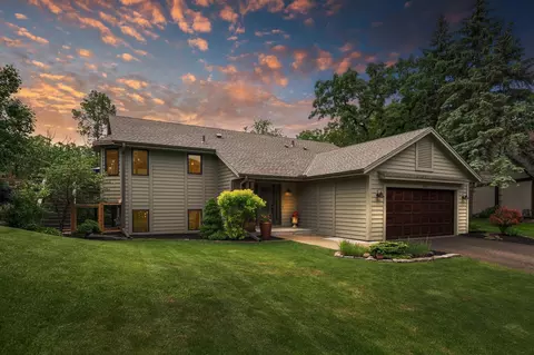3655 Windtree Ct, Eagan, MN 55123