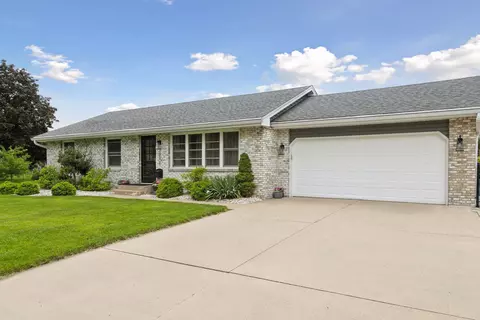 2601 32nd Ave NE, Saint Anthony, MN 55418