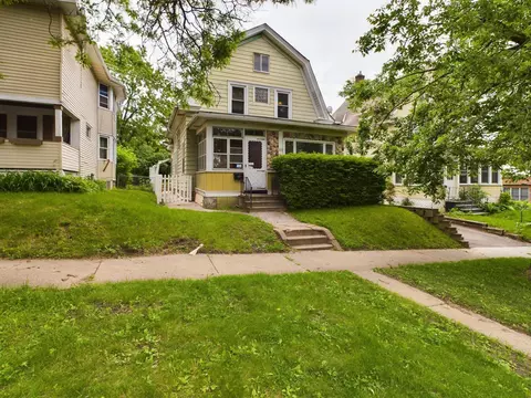 722 Wilson Ave, Saint Paul, MN 55106
