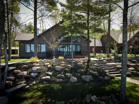 5040 Lower Ten Mile Lake Rd NW, Hackensack, MN 56452