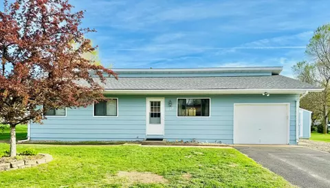 1104 Callaway St E, Saint Joseph, MN 56374
