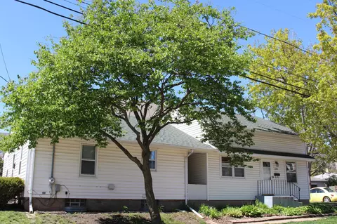235 Albert St S, Saint Paul, MN 55105