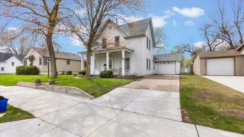 132 Willow St S, Sauk Centre, MN 56378