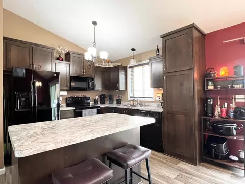 1000 Nelson Ave, Mora, MN 55051 photo 4