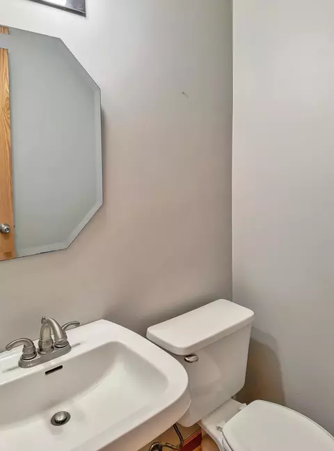 4210 Meghan Ln, Eagan, MN 55122 photo 9