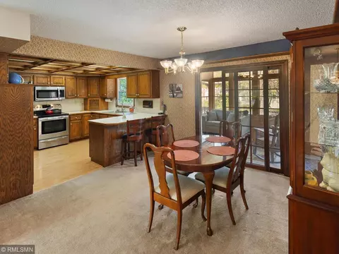 11433 Yates Cir, Champlin, MN 55316 photo 9