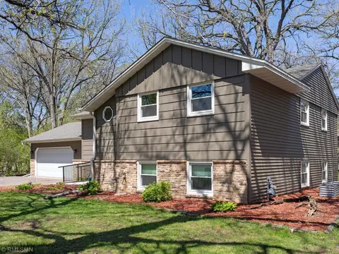 11433 Yates Cir, Champlin, MN 55316 photo 2