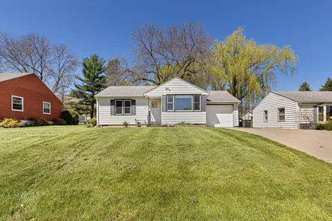 1320 N Cedar Ave, Owatonna, MN 55060
