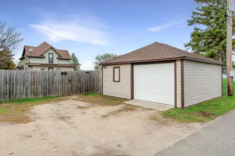 321 E 7th St, Browerville, MN 56438 photo 11