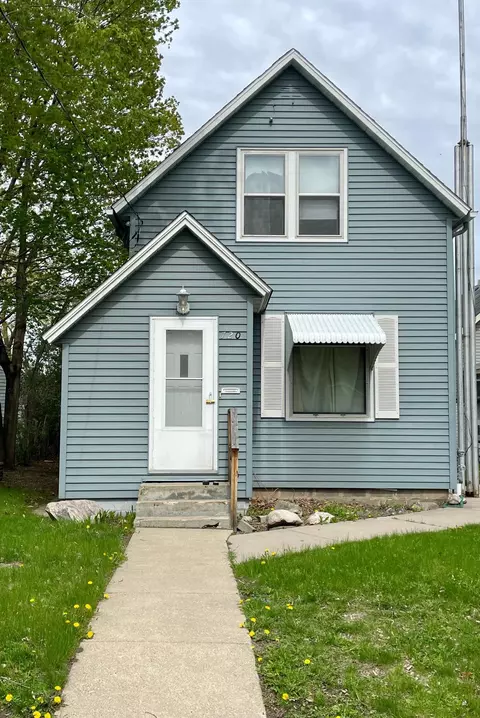 720 10th Ave N, Saint Cloud, MN 56303