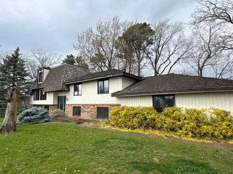 6320 Bluff Dr, Bloomington, MN 55438