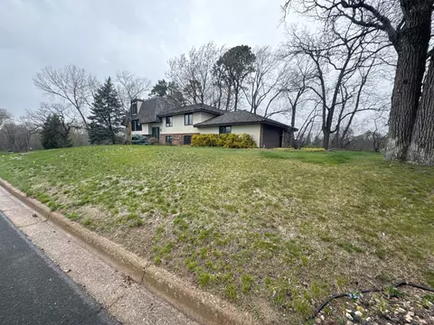 6320 Bluff Dr, Bloomington, MN 55438 photo 2