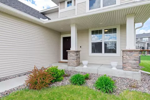 1948 Eagle Ridge Loop, Shakopee, MN 55379 photo 4
