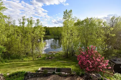 View/Area - 1504 Thomas Ln, Eagan, MN 55122 photo 1 of 1