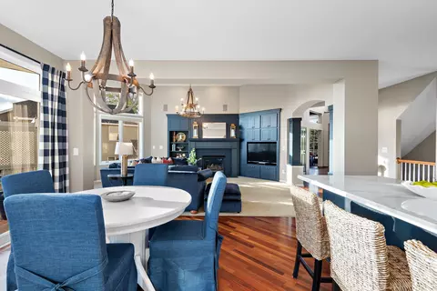 Dining - 1504 Thomas Ln, Eagan, MN 55122 photo 1 of 2