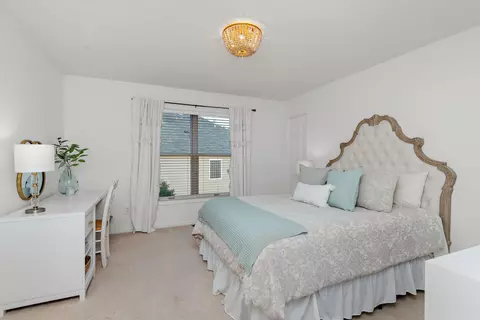 Bedroom - 1504 Thomas Ln, Eagan, MN 55122 photo 3 of 3