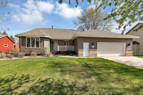 519 13th St N, Sartell, MN 56377