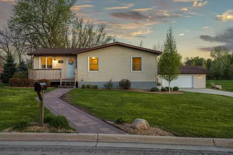 1705 8th Ave NW, Austin, MN 55912