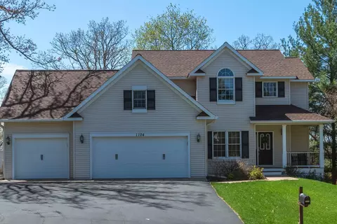 1104 Willow River Rd N, Hudson, WI 54016