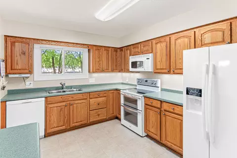 1509 Prairieland Ave, Maple Plain, MN 55359 photo 5