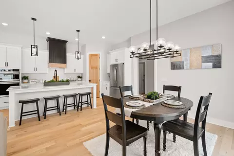 Dining - 4927 Parkside Cir, Eagan, MN 55123 photo 2 of 2